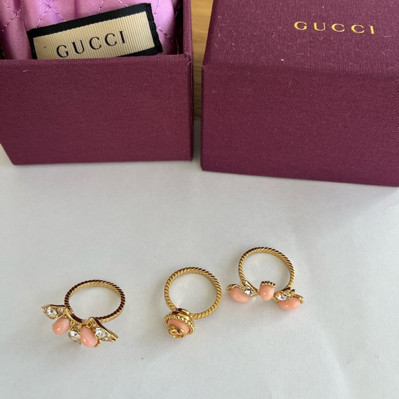 Gucci Pink Interlocking G Flower Ring - Picture 4 of 9